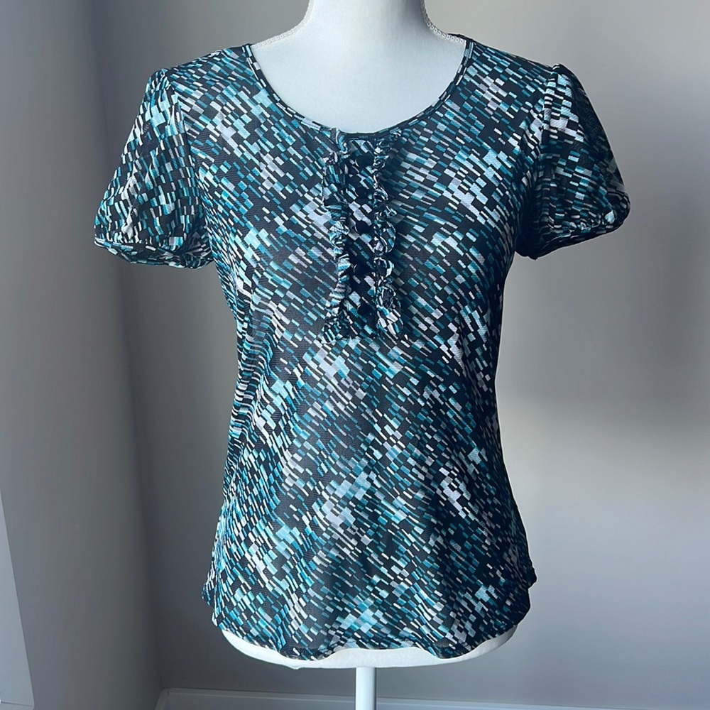 5/$25 Cleo Petites Top